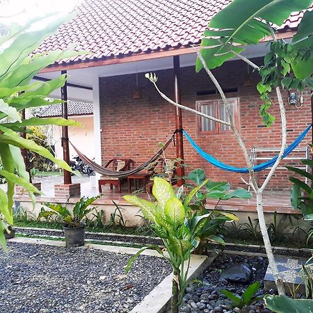 Ragha Homestay Batukaras Exterior foto